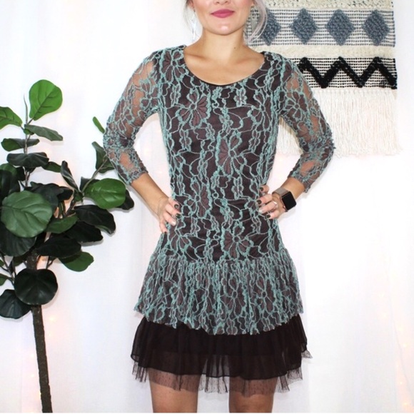 Areve Dresses & Skirts - A'reve Lace Ruffle Tier Hem Dress in Brown & Teal